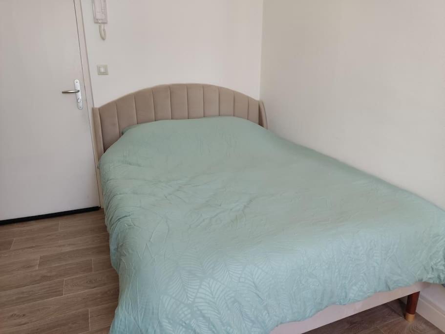 ChâteaurouxLe 3, Wifi, Parking, Centreアパートメント エクステリア 写真